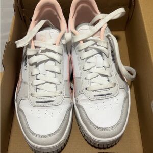 Puma White and Pink Casual Sneakers